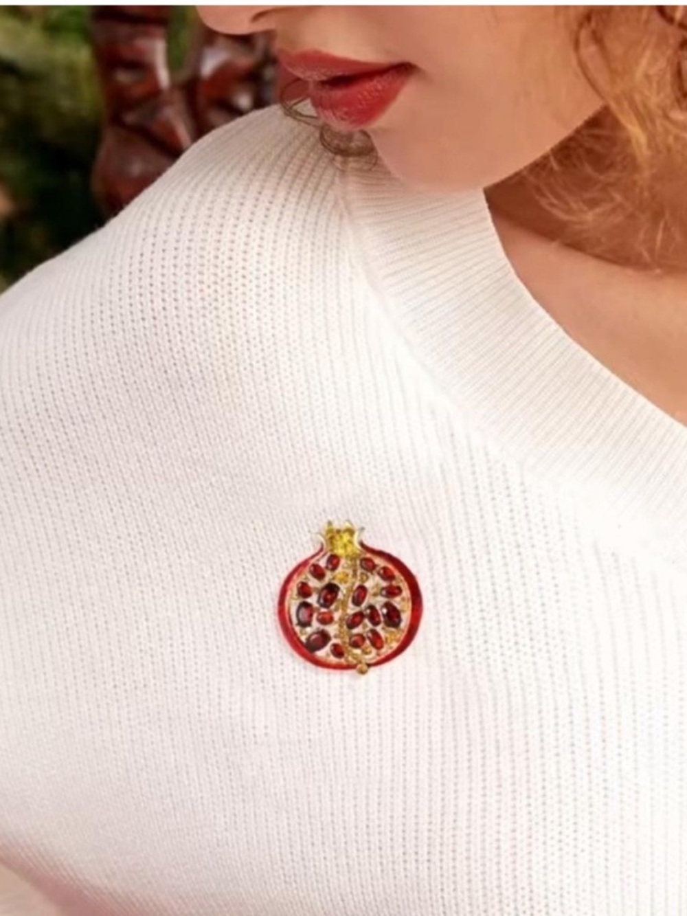 Whimsical Pomegranate Brooch Red Gold Rhinestone Pin - Picture 5 of 6